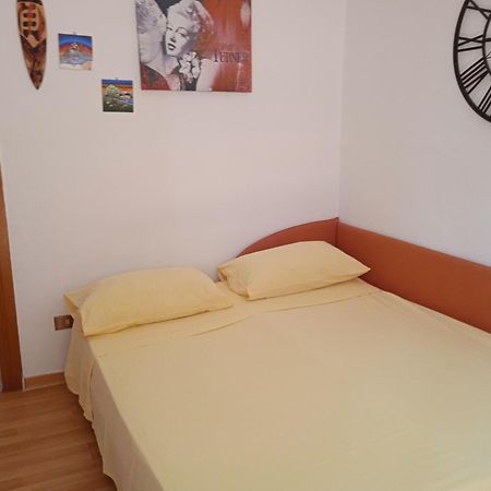 Holiday House Ginevra Formia Bagian luar foto