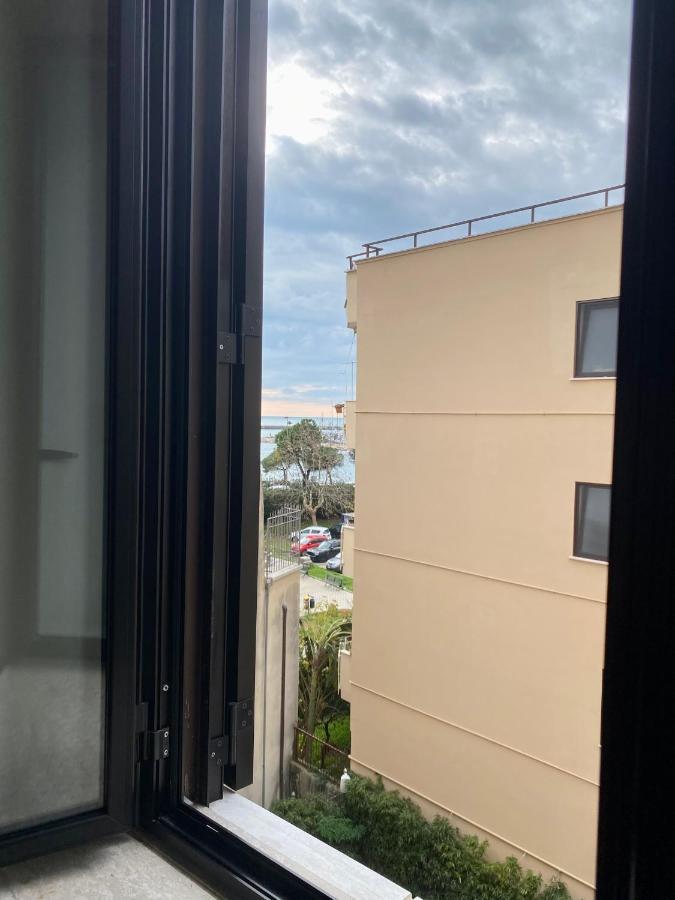 Holiday House Ginevra Formia Bagian luar foto