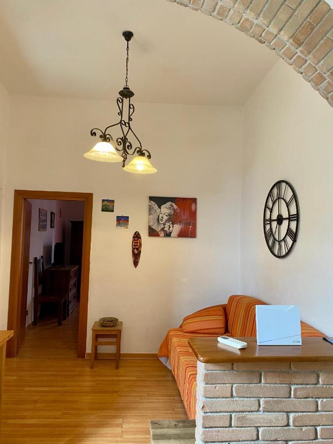 Holiday House Ginevra Formia Bagian luar foto
