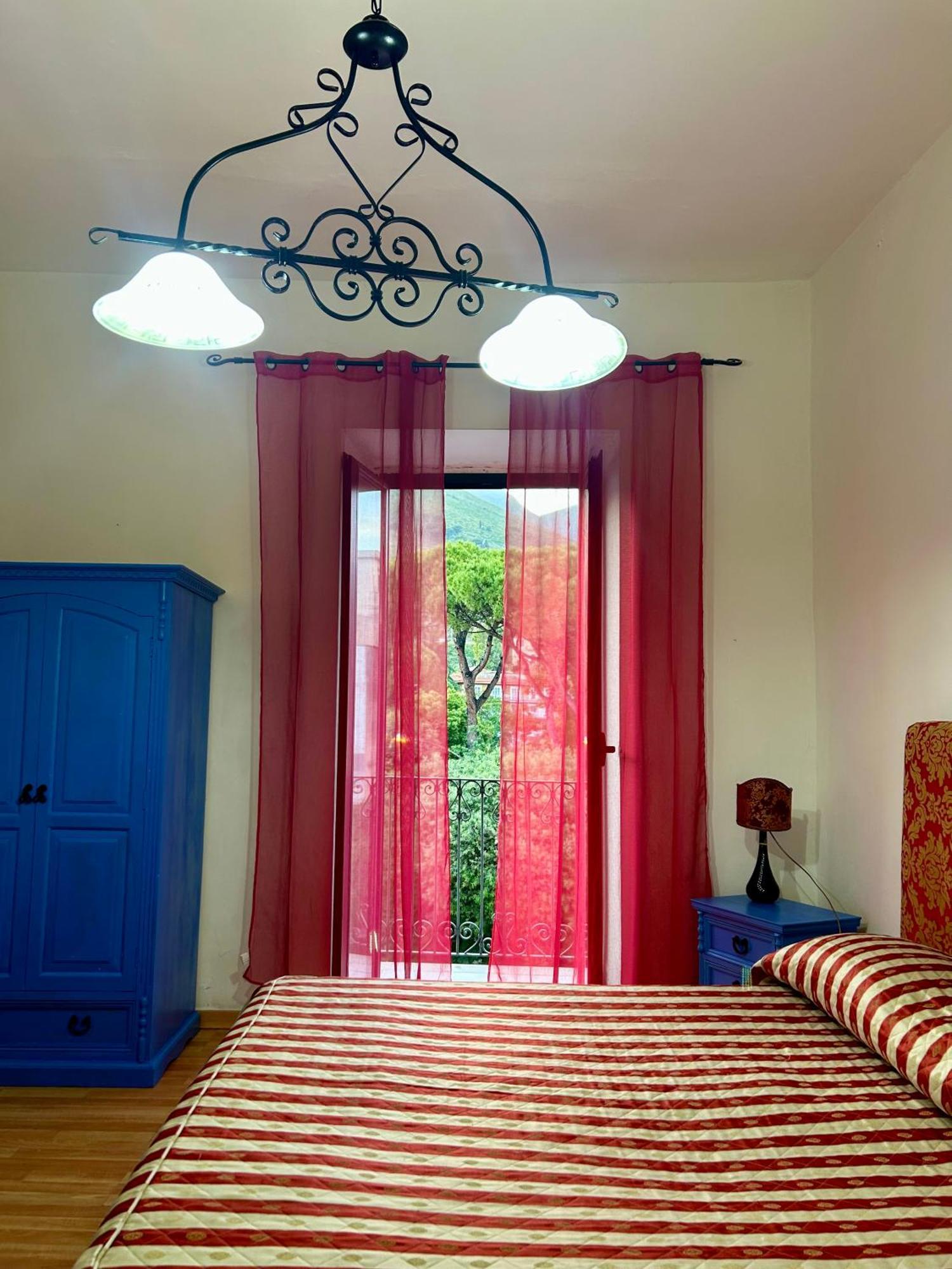 Holiday House Ginevra Formia Bagian luar foto