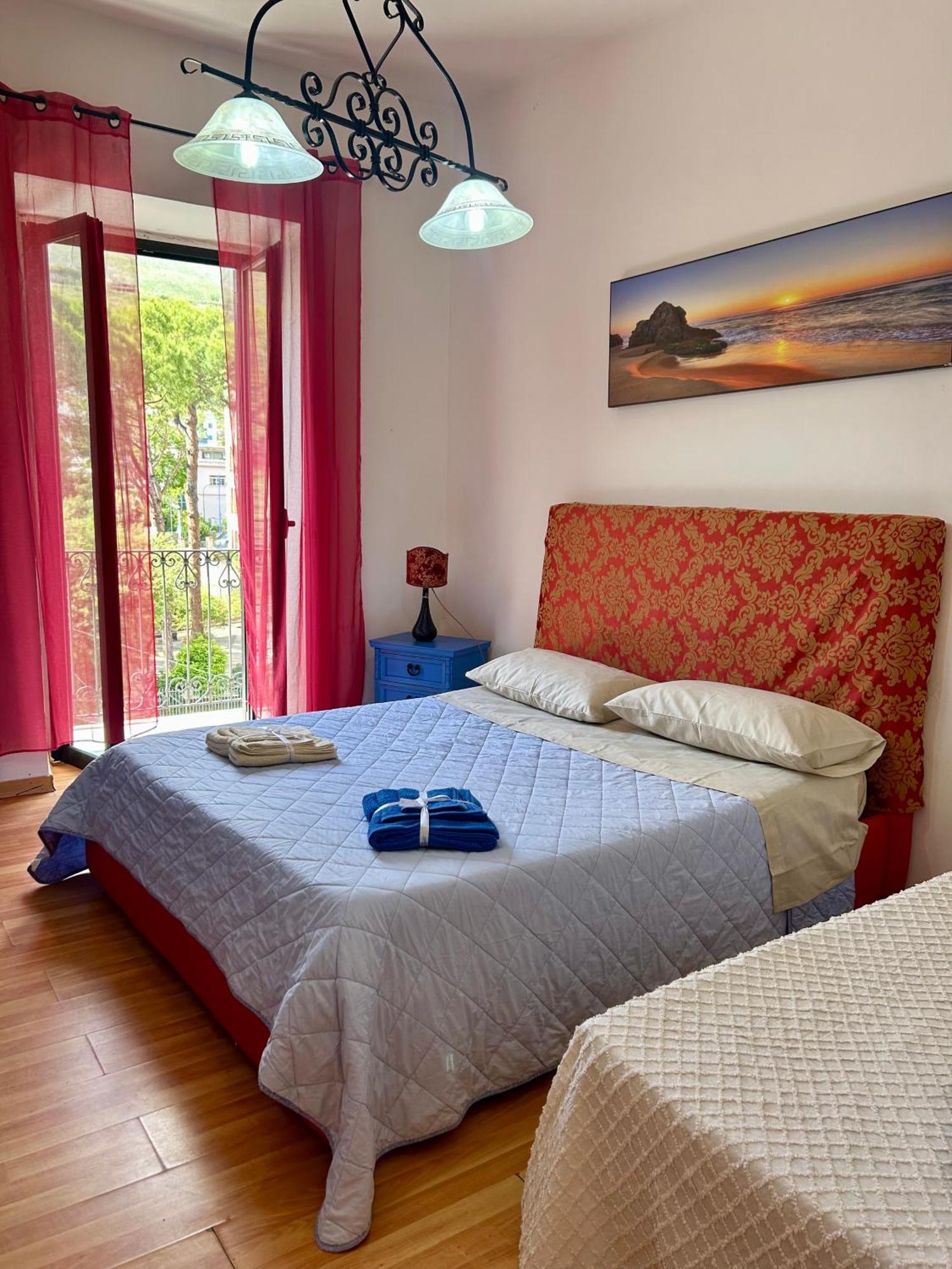 Holiday House Ginevra Formia Bagian luar foto