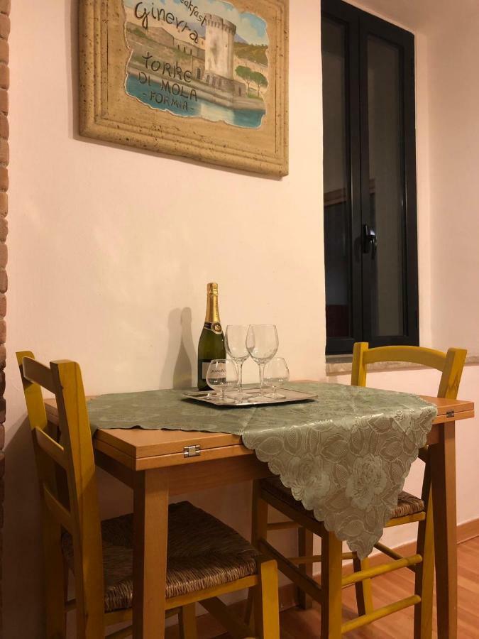 Holiday House Ginevra Formia Bagian luar foto